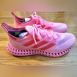 Adidas 8 1/2NEW W/O BOX!Women's Adidas 4DFWD4 sneakers in the "Pink Spark” HTF!